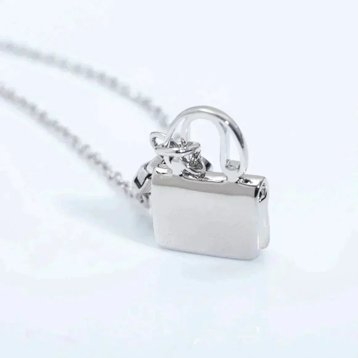 [⭐Hesperis Jewelry]AMULETTE PEDANT SILVER NECKLACE