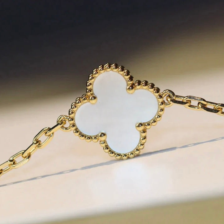 [⭐Hesperis Jewelry]CLOVER 20 MOTIFS WHITE MOP NECKLACE