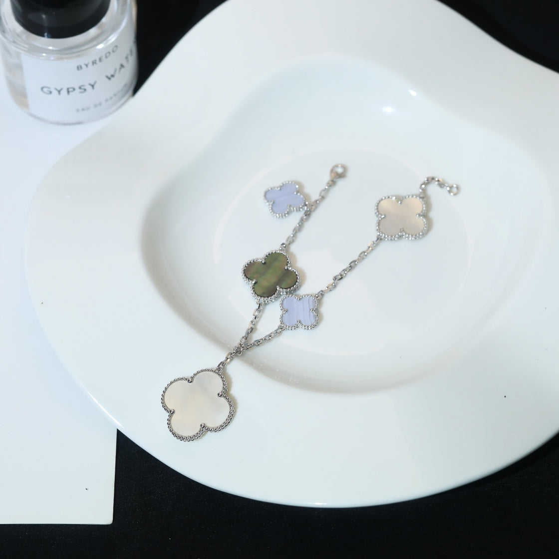[⭐Hesperis Jewelry]CLOVER BRACELET 5 MOTIFS MOP CHALCEDONY SILVER