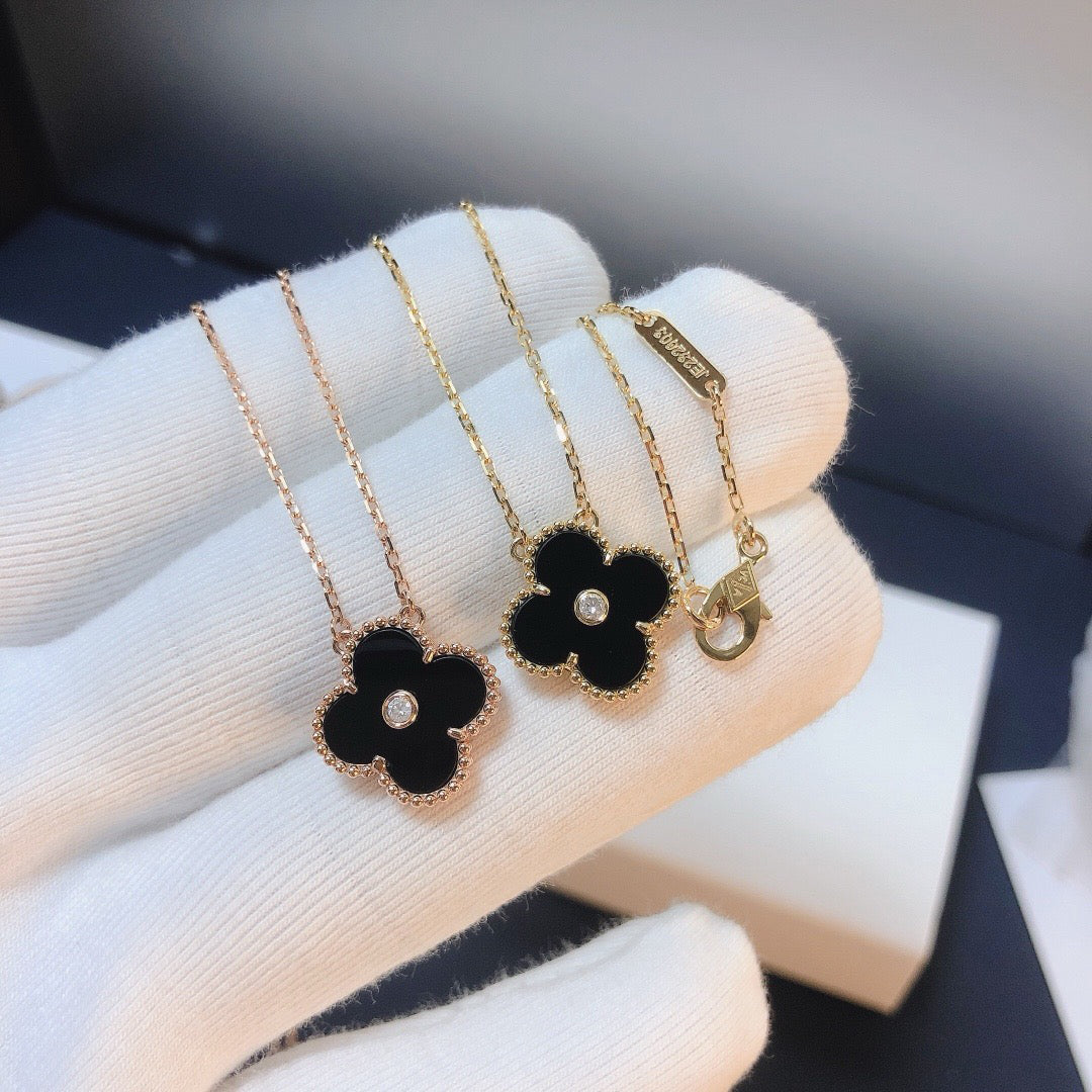 [⭐Hesperis Jewelry]CLOVER 15MM DIAMOND ONYX NECKLACE