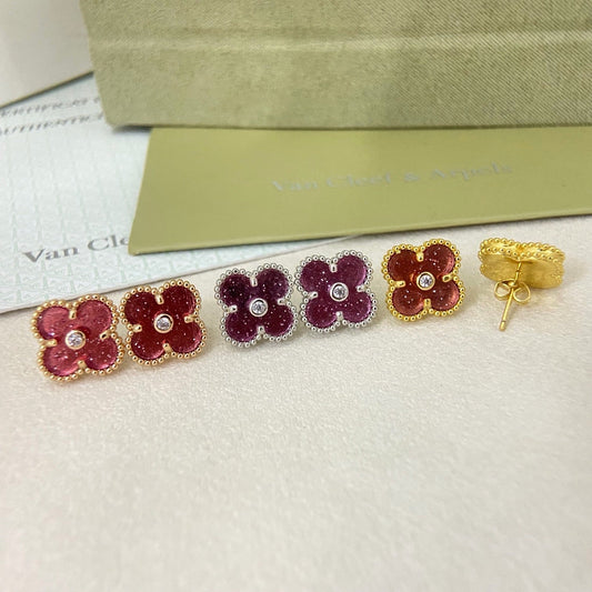 [⭐Hesperis Jewelry]2026 NEW  CLOVER 1 MOTIFPINK ENAMEL STUD EARRINGS WITH DIAMONDS