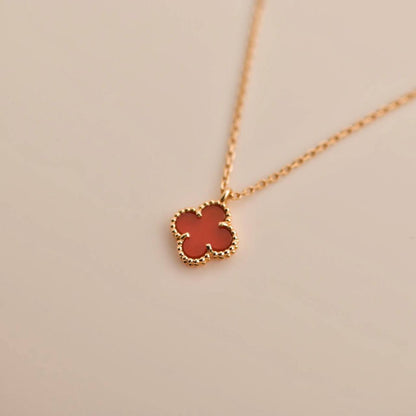 [⭐Hesperis Jewelry]CLOVER MINI 9.5MM WHITE CARNELIANS NECKLACE
