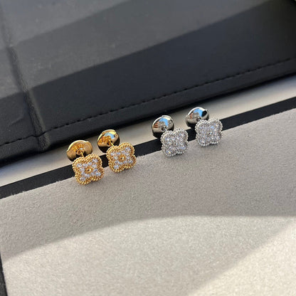 [⭐Hesperis Jewelry]CLOVER MINI DIAMOND STUD EARRINGS